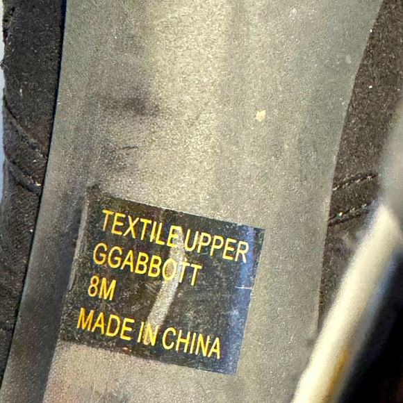 G by Guess Black Cutout Ankle Boots elastic Back Strap 4 inch Heels size 8M - Picture 10 of 10